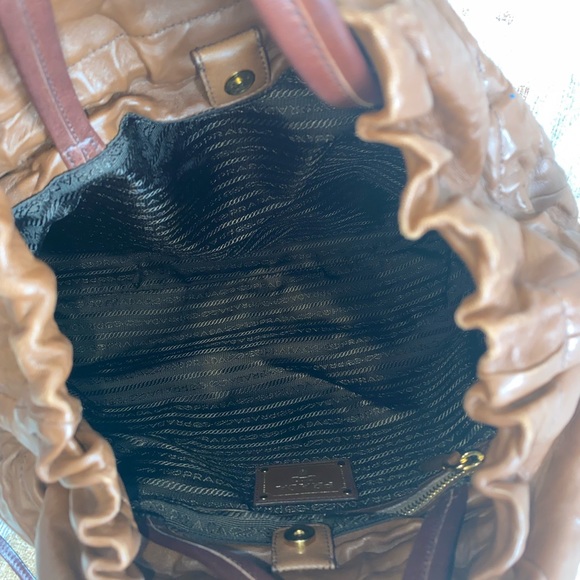 Prada Nappa Antique Drawstring Tote bag - Picture 4 of 7